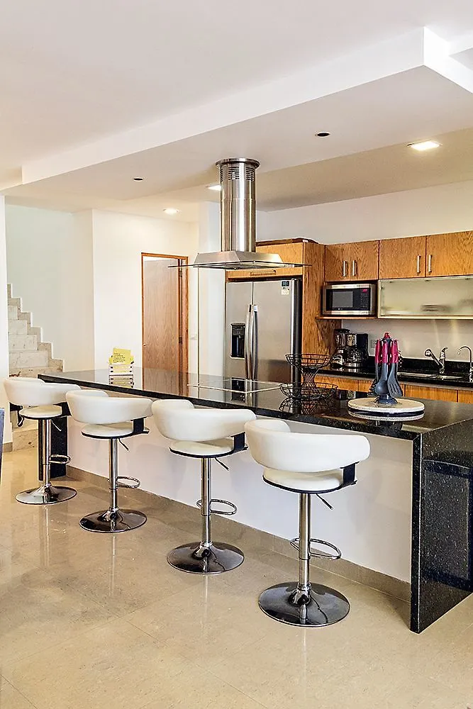 Apartment Fun And Relaxing 2Br Penthouse In Studio One By Happy Address